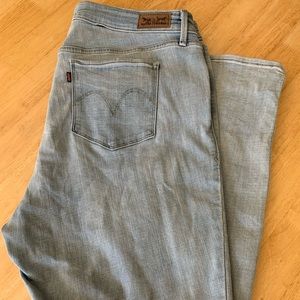 Levi jeans